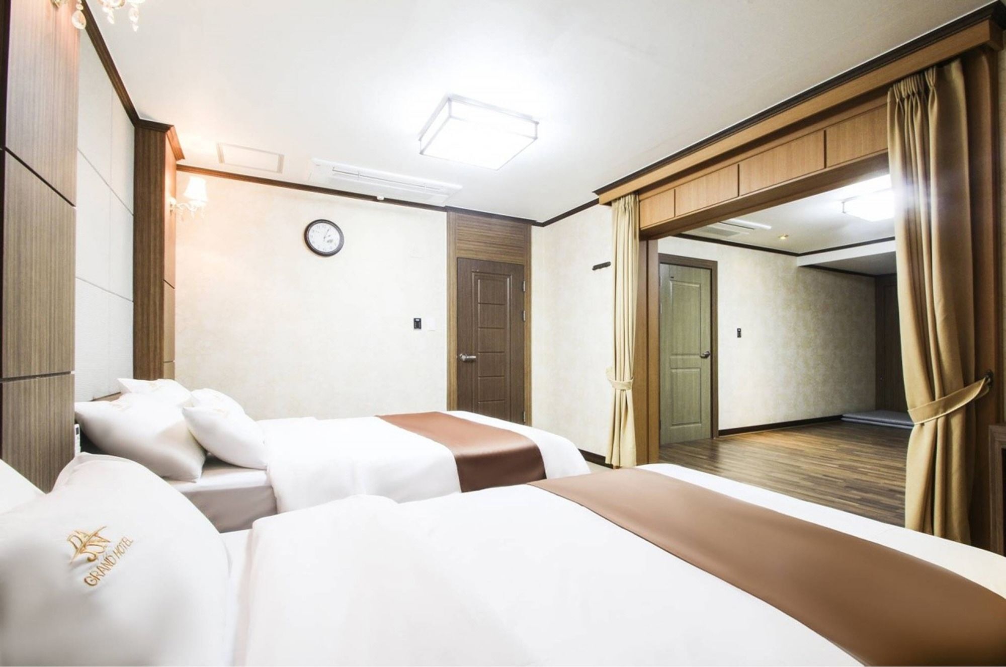 Uljin Grand Hotel Exterior photo